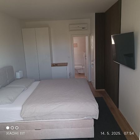 Marko Rooms Krk Town Exterior foto