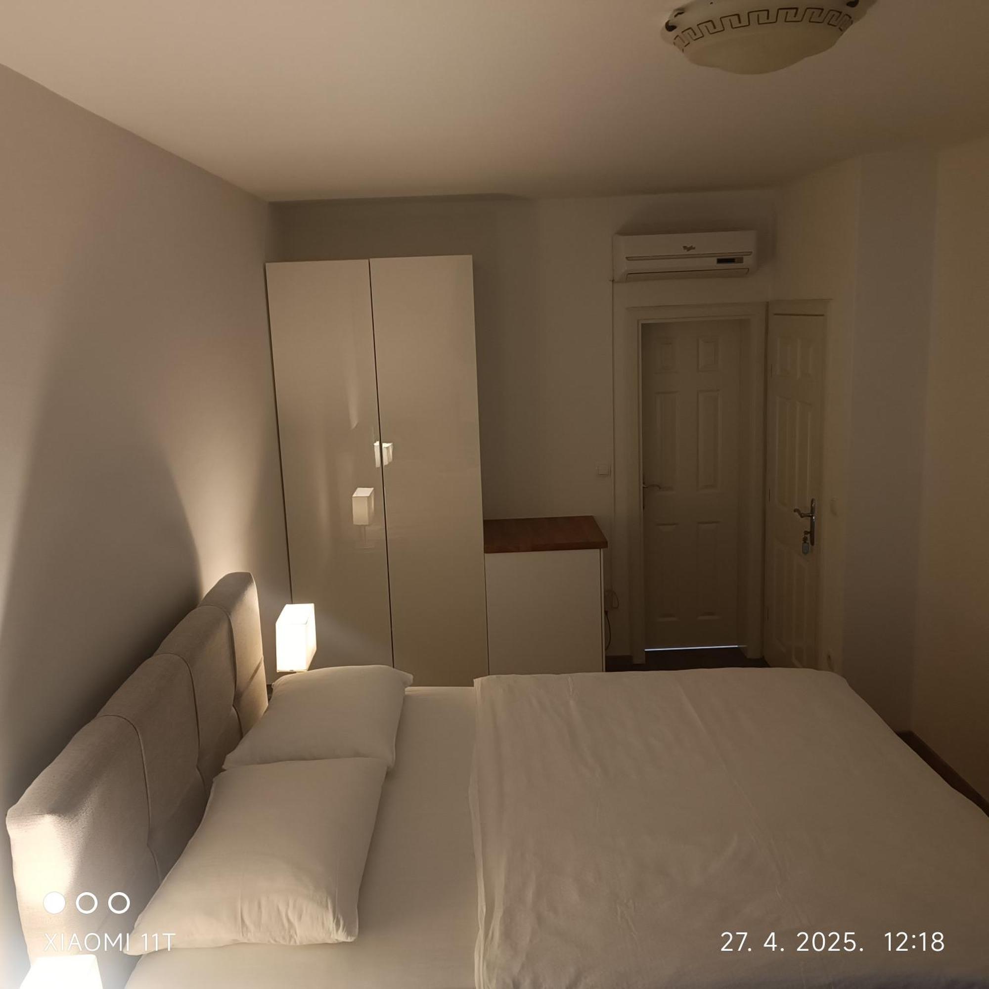 Marko Rooms Krk Town Habitación foto